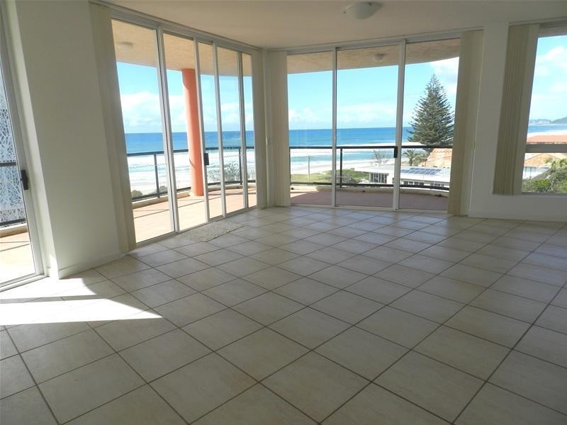 5/3 Twenty Seventh Avenue, Palm Beach QLD 4221