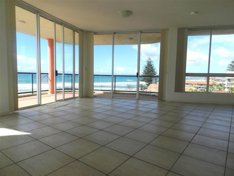 5/3 Twenty Seventh Avenue, Palm Beach QLD 4221