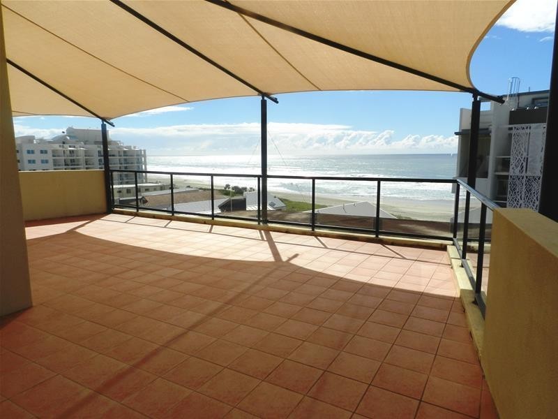 5/3 Twenty Seventh Avenue, Palm Beach QLD 4221