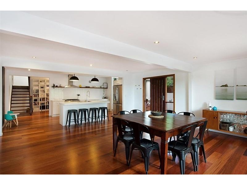 5 Illyria  Street, Currumbin Waters QLD 4223