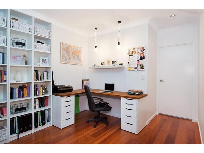 5 Illyria  Street, Currumbin Waters QLD 4223