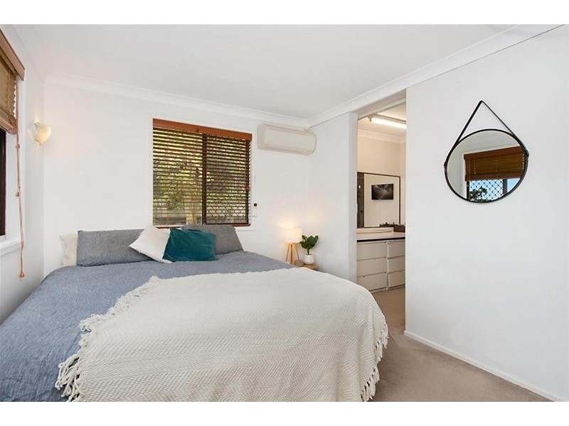 5 Illyria  Street, Currumbin Waters QLD 4223