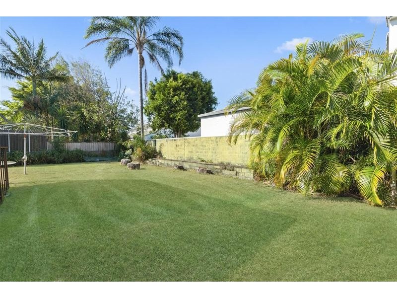 26 Riverside Drive, Currumbin Waters QLD 4223