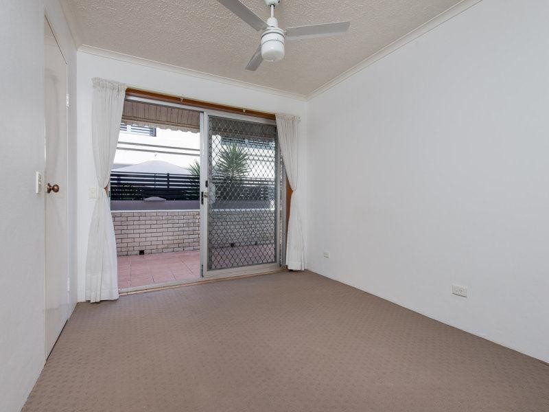 3/141 Surf Parade, Broadbeach QLD 4218