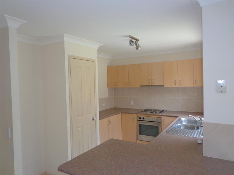 12 Bidwill Court, Elanora QLD 4221