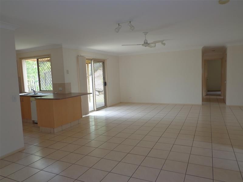 12 Bidwill Court, Elanora QLD 4221