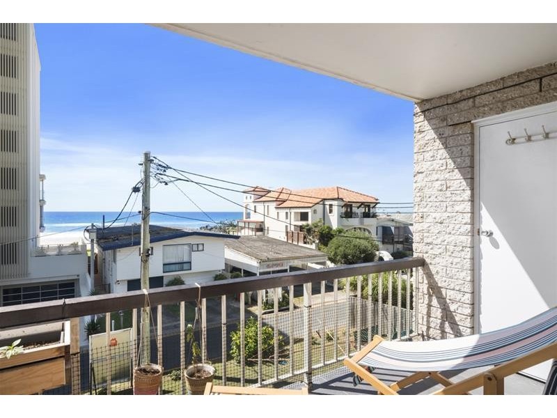 4/1177 Gold Coast Highway, Palm Beach QLD 4221