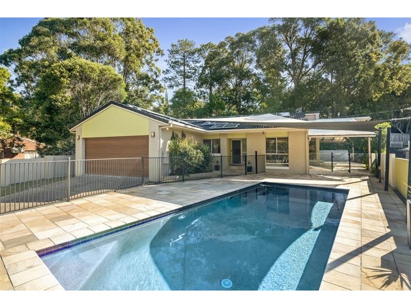 13 Kalamunda Close, Elanora QLD 4221