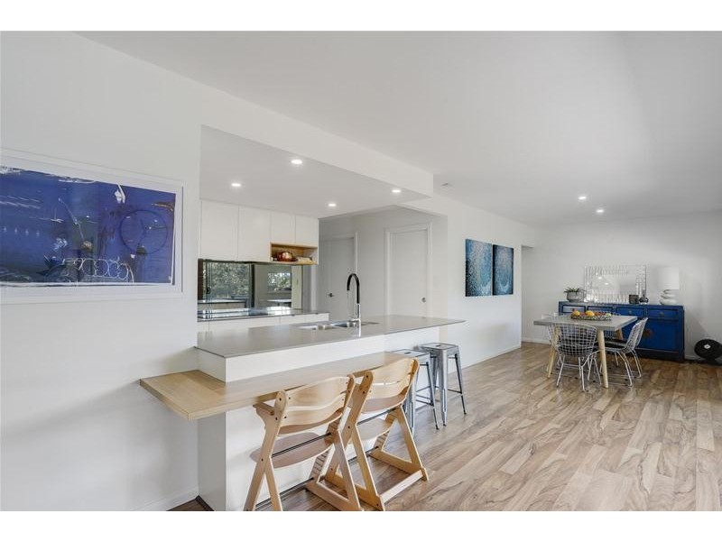 16 Vista Street, Elanora QLD 4221