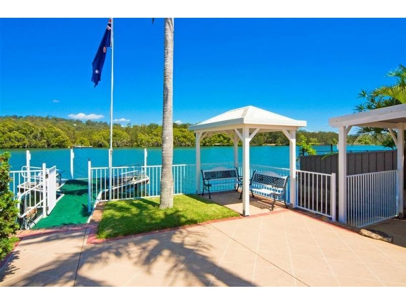 13 Chown Avenue, Currumbin Waters QLD 4223