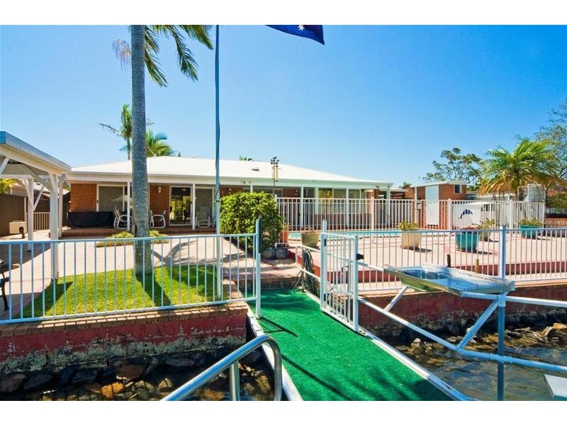 13 Chown Avenue, Currumbin Waters QLD 4223