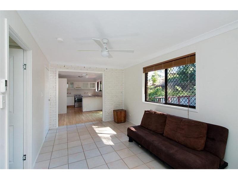 27 Coorabin Court, Tallebudgera QLD 4228