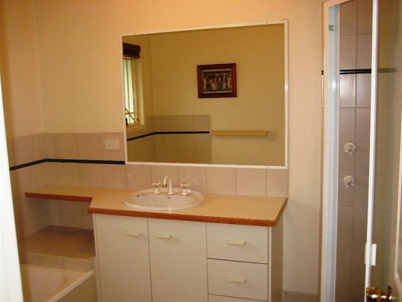 2/132 Cypress Terrace, Palm Beach QLD 4221