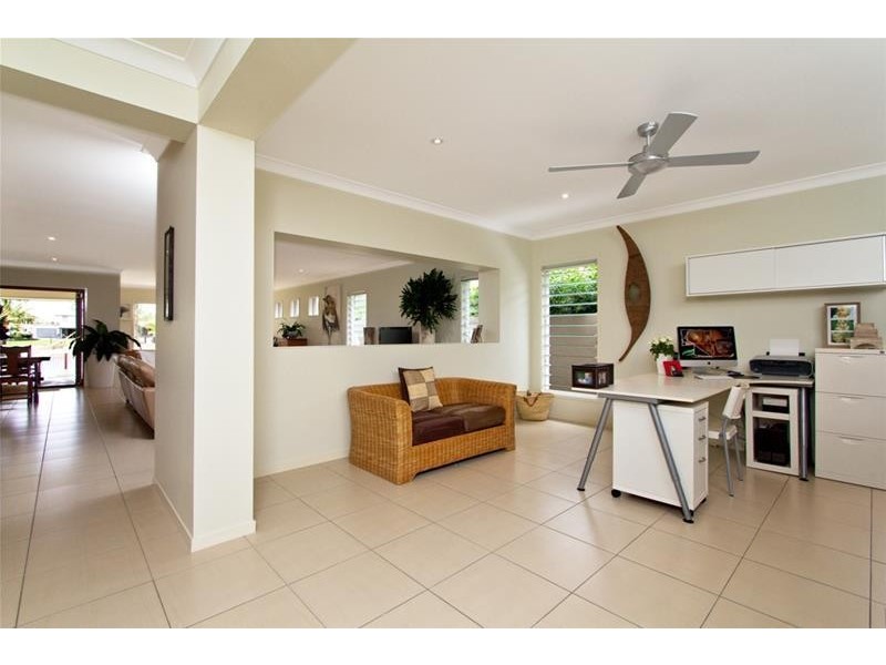 16 Mallawa Drive, Palm Beach QLD 4221