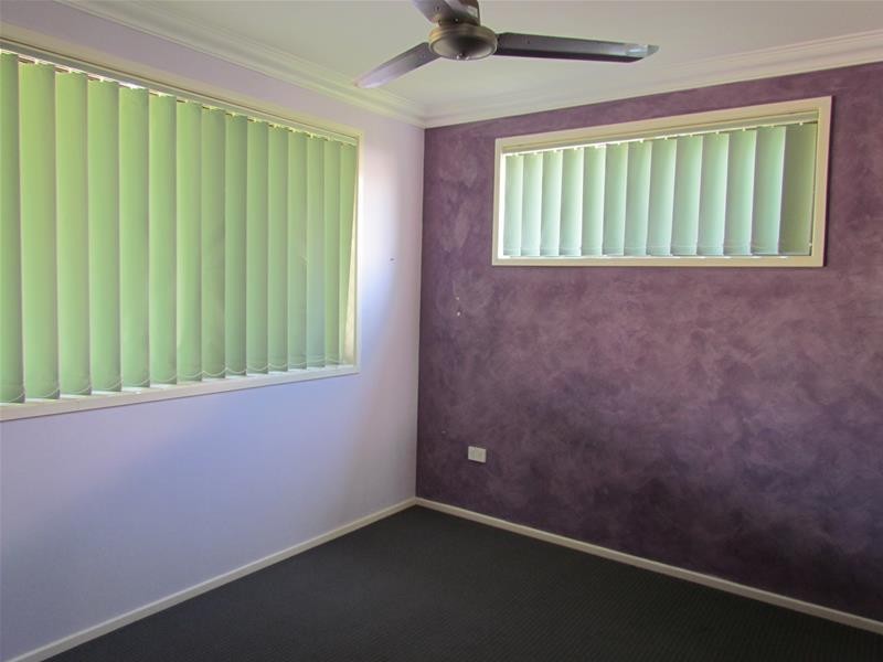 17 Kaffia Court, Elanora QLD 4221