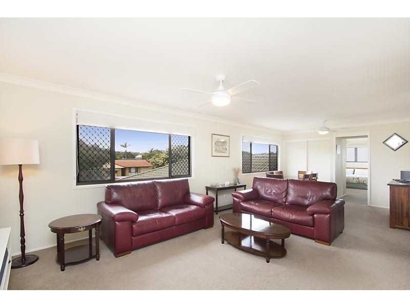 24 Sequoia Close, Elanora QLD 4221