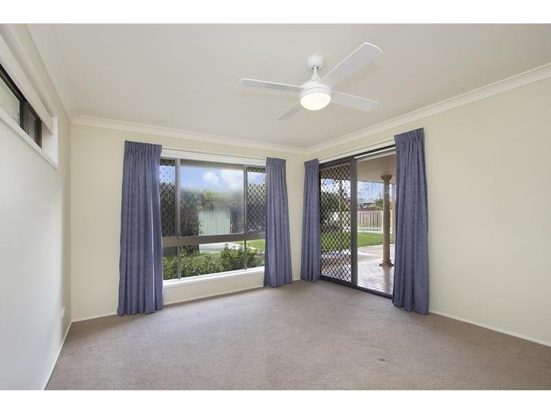 24 Sequoia Close, Elanora QLD 4221