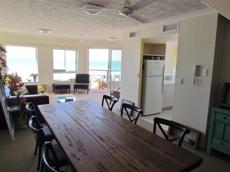 25/4 Twenty Fifth Avenue, Palm Beach QLD 4221