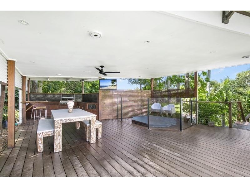 14 Capano Court, Elanora QLD 4221