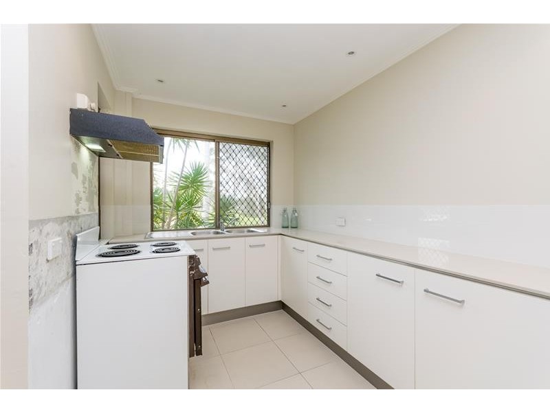 1/14 Brooke Avenue, Palm Beach QLD 4221