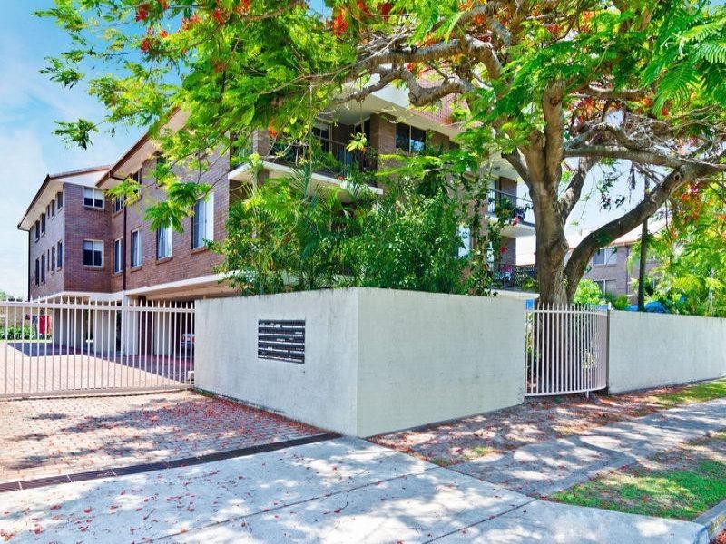 17/62-66 Sarawak Avenue, Palm Beach QLD 4221