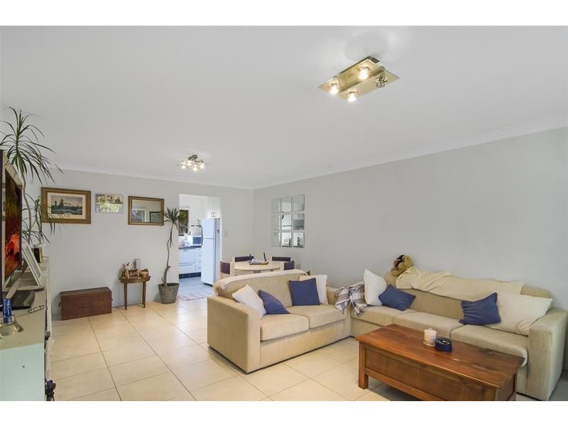 2/50 T E Peters Drive, Broadbeach Waters QLD 4218