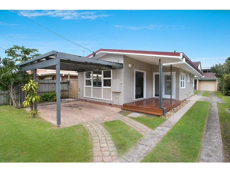 20 Molucca Avenue, Palm Beach QLD 4221