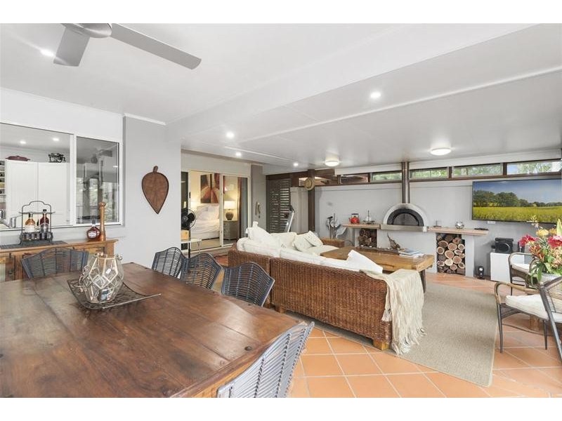 47 Hibertia Avenue, Elanora QLD 4221