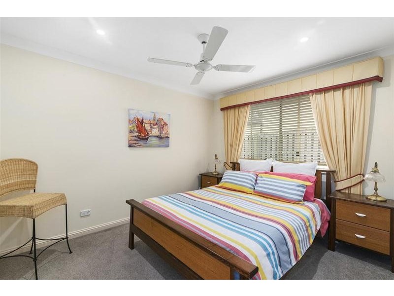 47 Hibertia Avenue, Elanora QLD 4221