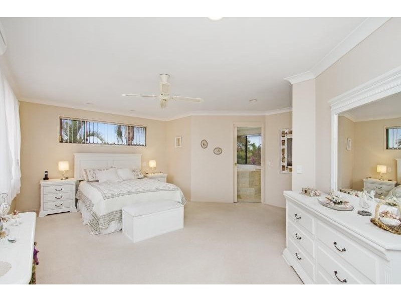 159 Murtha Drive, Elanora QLD 4221