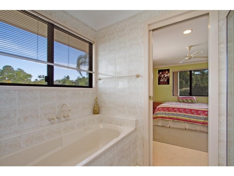 159 Murtha Drive, Elanora QLD 4221