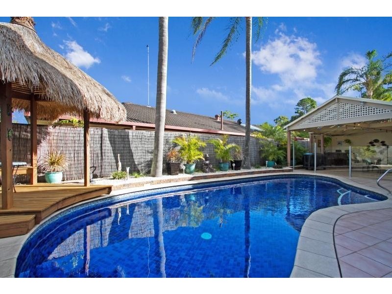 159 Murtha Drive, Elanora QLD 4221