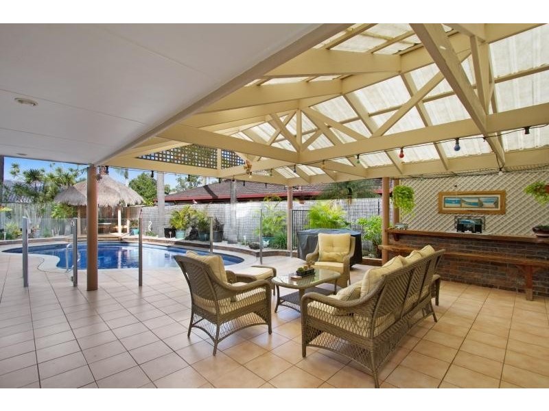 159 Murtha Drive, Elanora QLD 4221