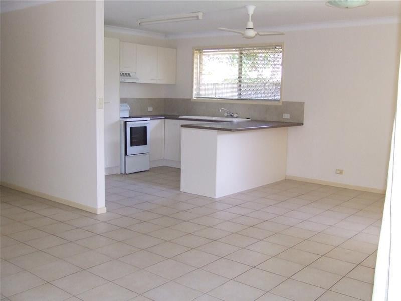 8 Cypress Terrace, Palm Beach QLD 4221