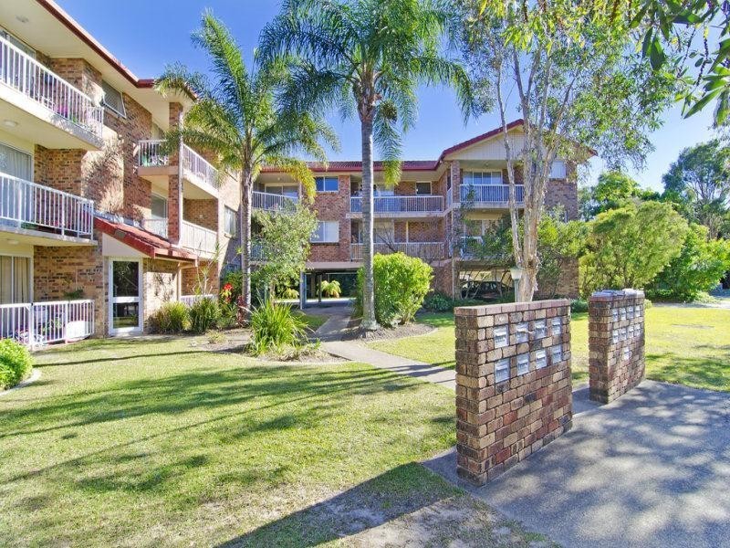 6/5 Rolan Court, Palm Beach QLD 4221