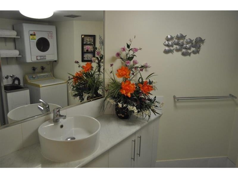 6/5 Rolan Court, Palm Beach QLD 4221