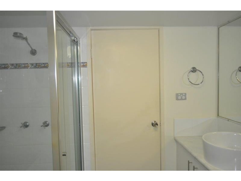 6/5 Rolan Court, Palm Beach QLD 4221