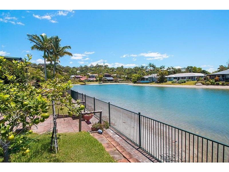 19 Murtha Drive, Elanora QLD 4221