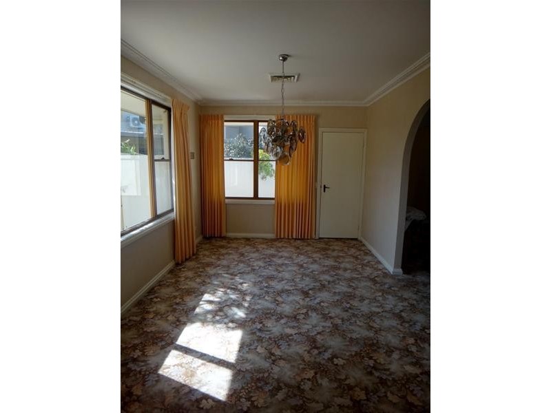 23 Binda Avenue, Bundall QLD 4217