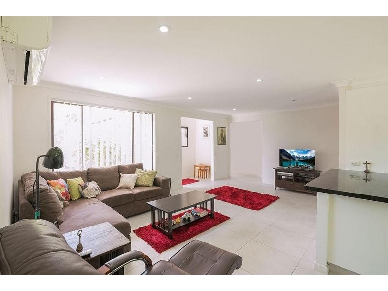 20 Seabrook Street, Elanora QLD 4221