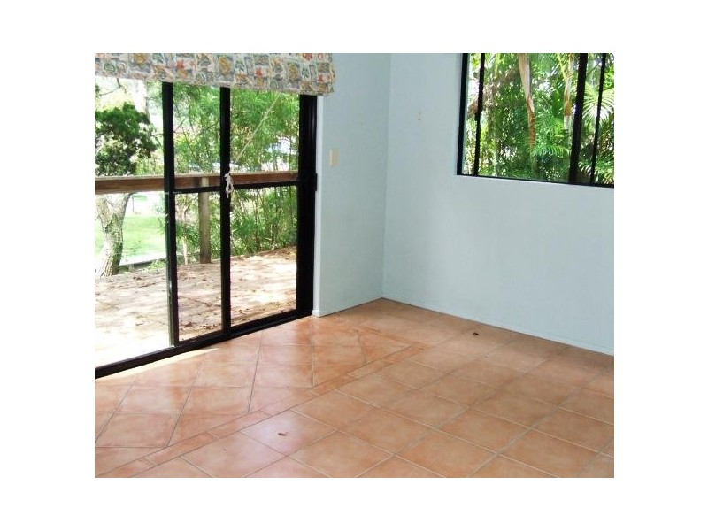 84 Ocean Parade, Burleigh Heads QLD 4220