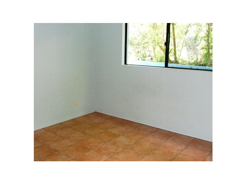 84 Ocean Parade, Burleigh Heads QLD 4220