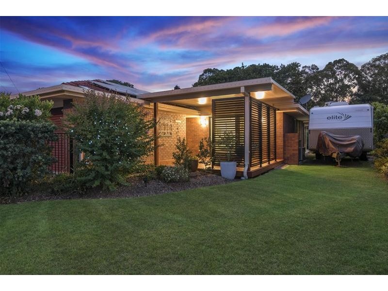 18 Amboina Avenue, Palm Beach QLD 4221