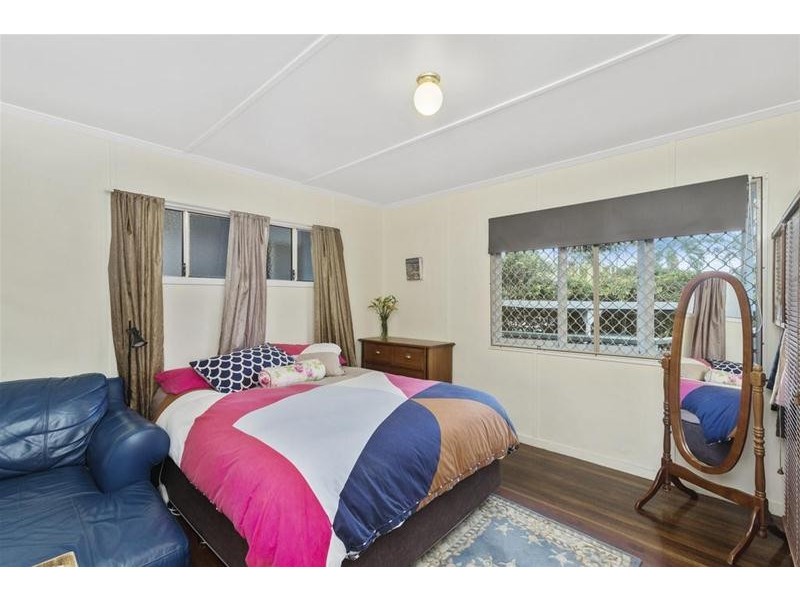 2 Reynton Street, Currumbin Waters QLD 4223