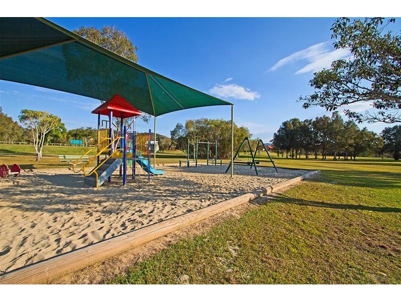 31 Northlakes Drive, Elanora QLD 4221