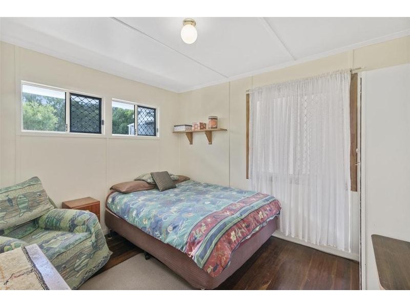 2 Reynton Street, Currumbin Waters QLD 4223