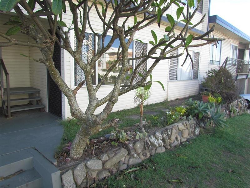 2/1131 Gold Coast Highway, Palm Beach QLD 4221