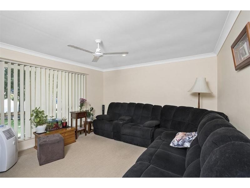 79 Silver Glade Drive, Elanora QLD 4221