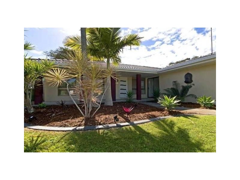 45 Darnel Street, Elanora QLD 4221