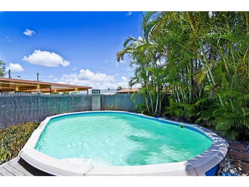 36 Tenth Avenue, Palm Beach QLD 4221